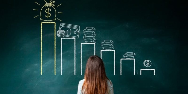 Seguro de Vida con Ahorro Realiza de Seguros Monterrey, una opción que combina protección y retorno de ahorro.