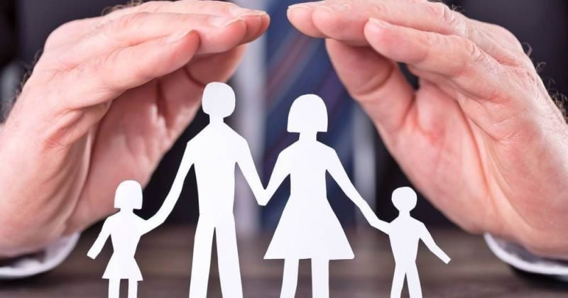 Seguro de Vida de Seguros Monterrey, protección financiera para la familia ante fallecimiento o invalidez.